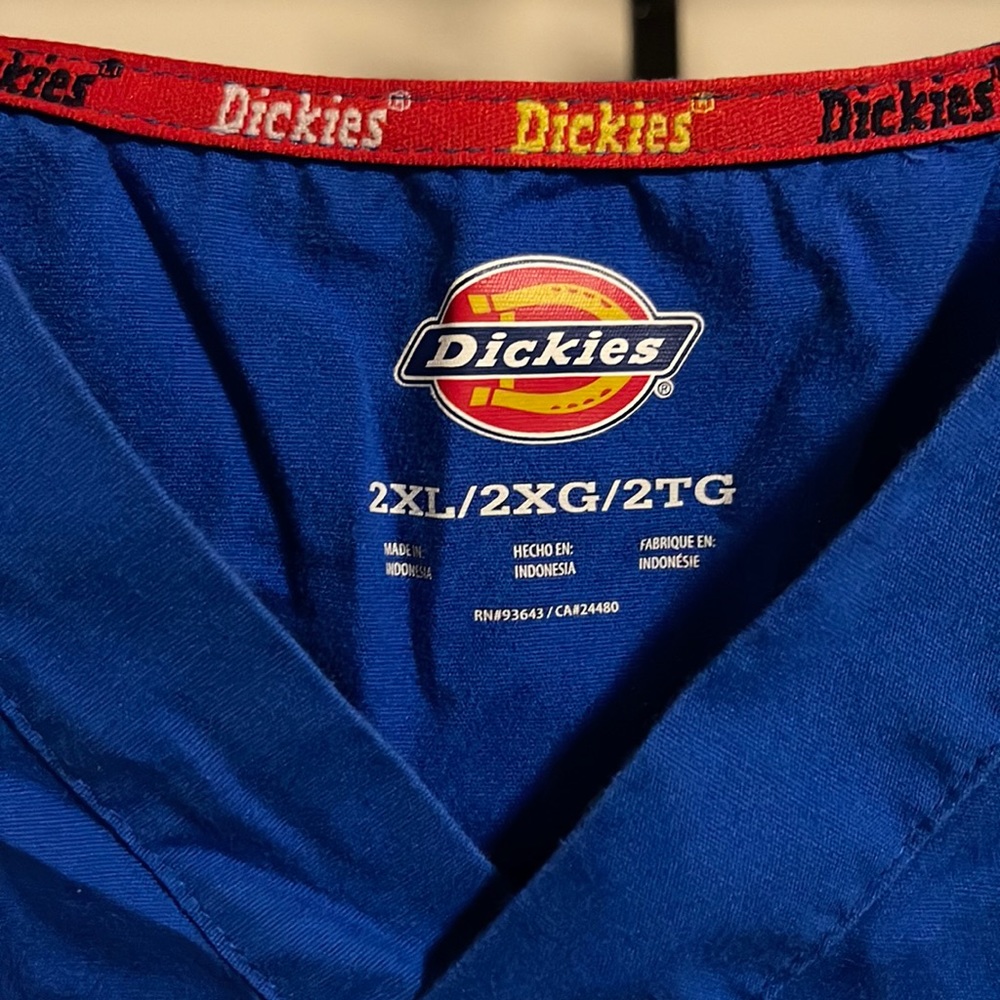 Dickies 2XL Royal Blue plus size scrub top.